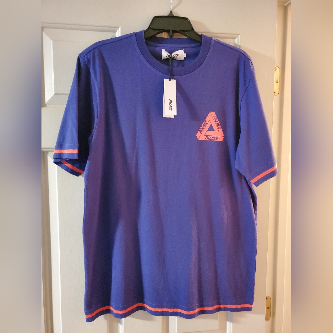 Palace Ch TShirt Color Navy Size Large Brand New Never Worn